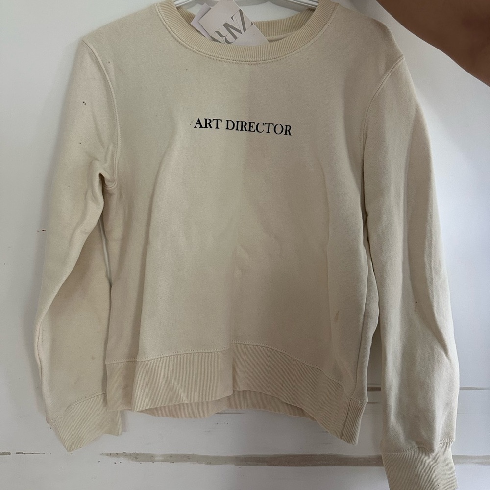 Zara Cream Crew Neck Sweater with Minimalist Design